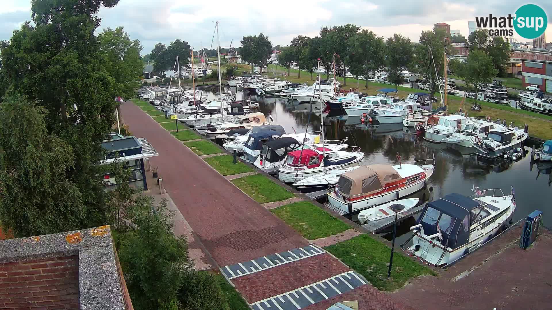 Spletna kamera Joure marina – Mlin na veter