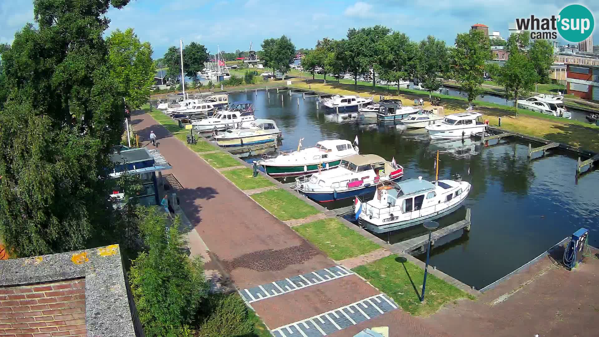 Spletna kamera Joure marina – Mlin na veter