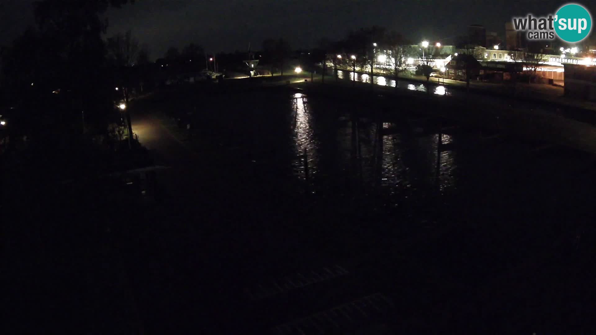 Joure harbour webcam – windmill view