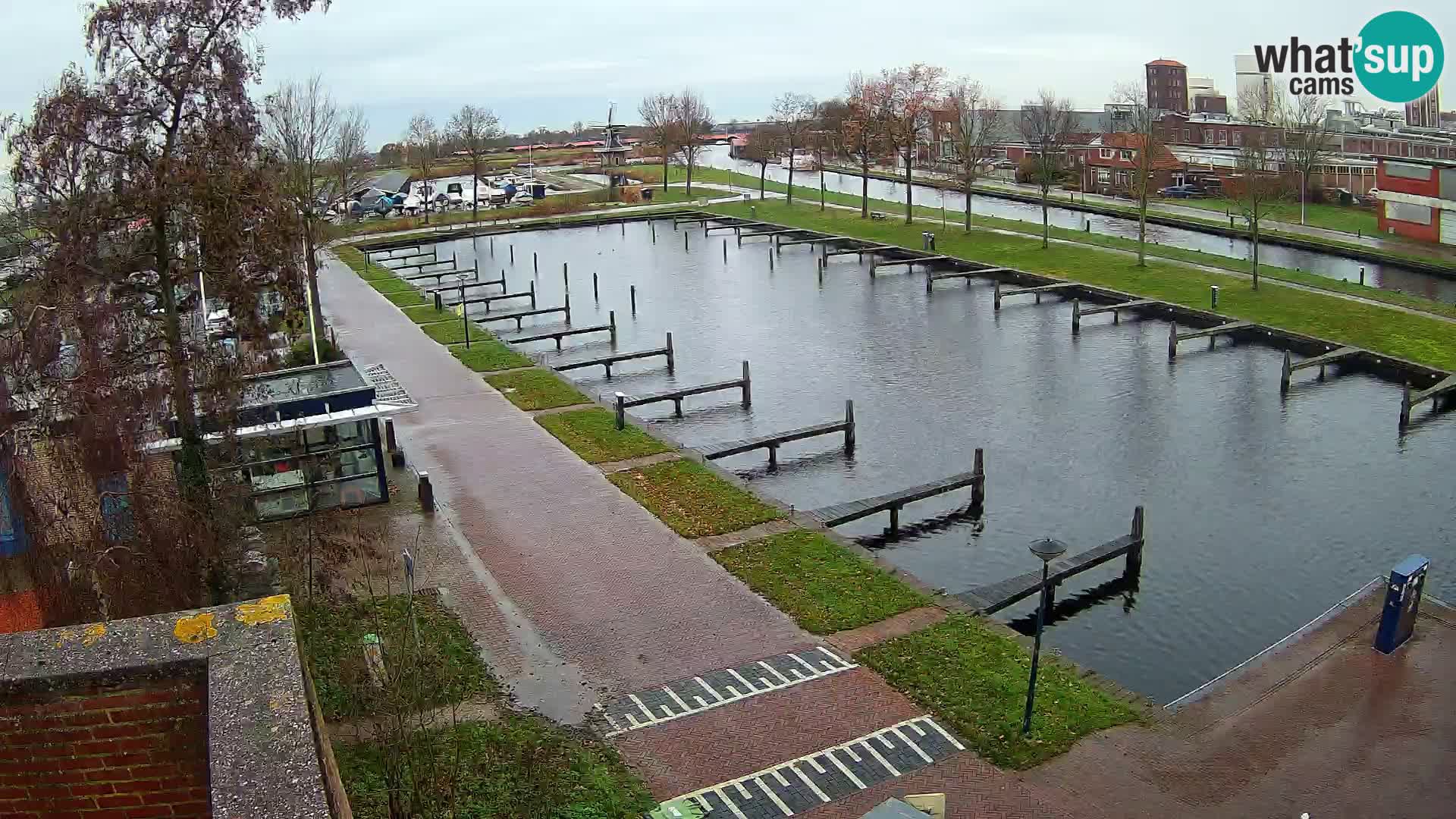 La marina di Joure livecam  – Vista del Mulino a vento
