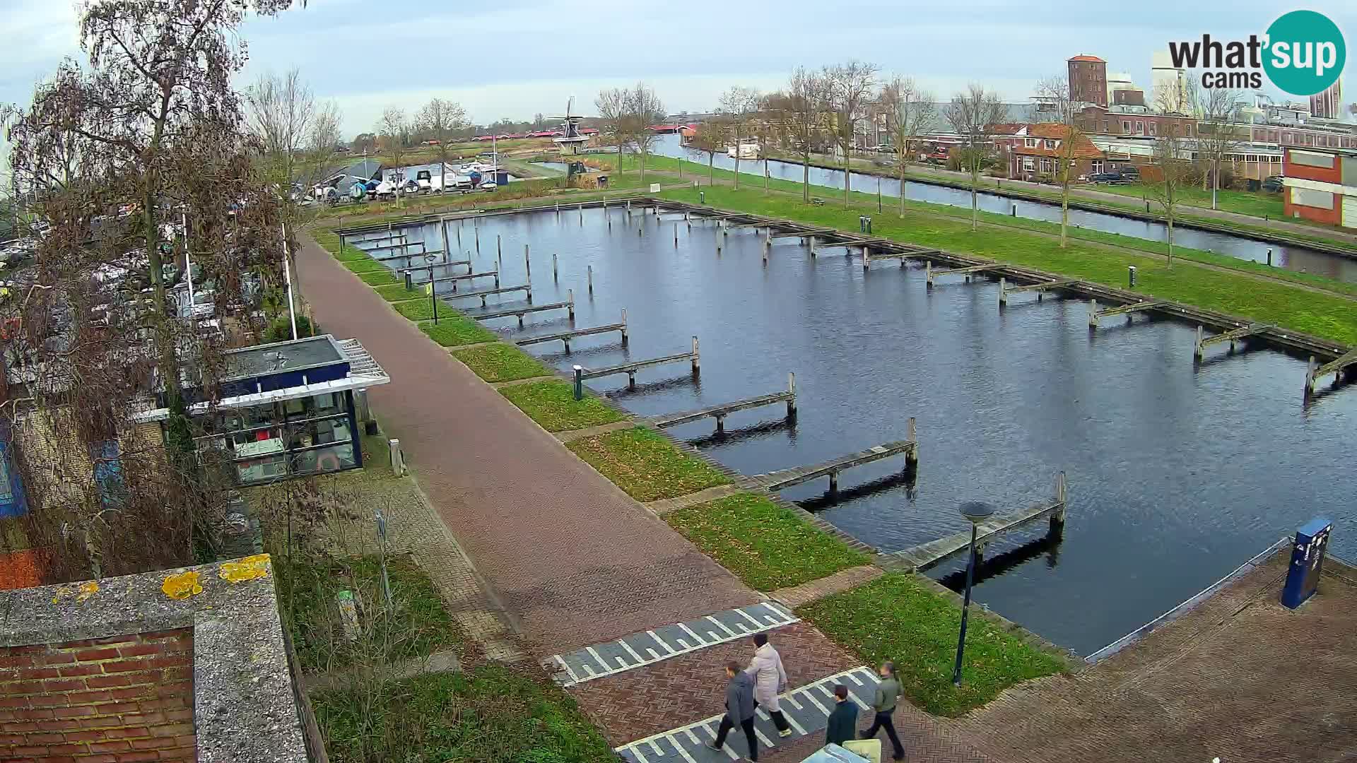 La marina di Joure livecam  – Vista del Mulino a vento