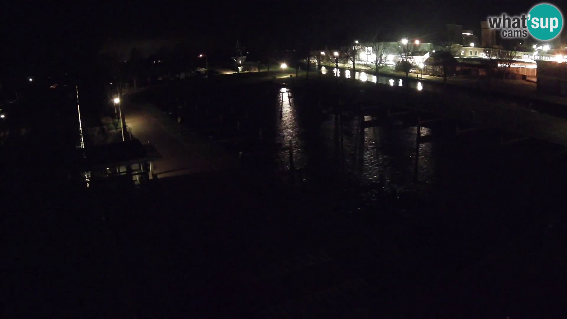 Joure harbour webcam – windmill view