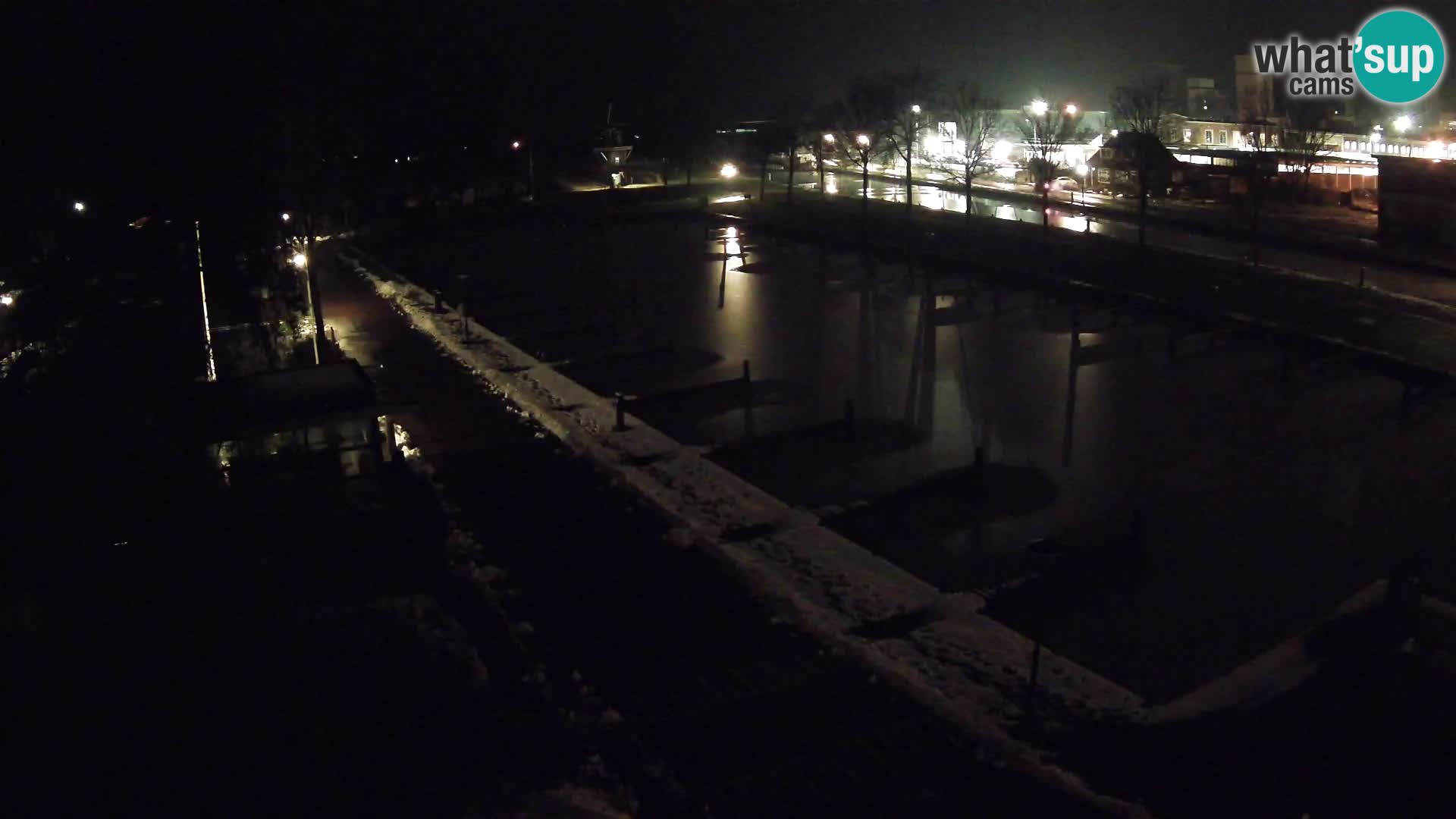 Joure harbour webcam – windmill view