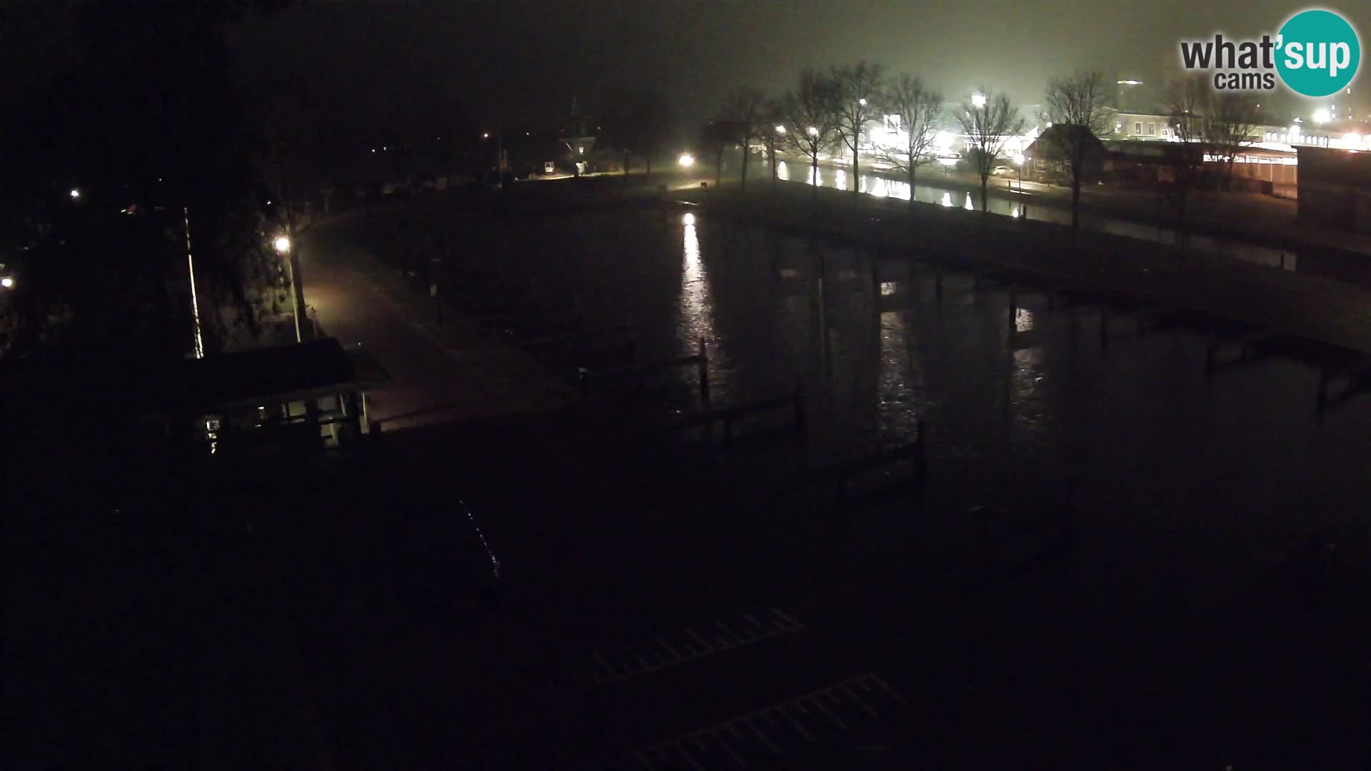 Joure harbour webcam – windmill view