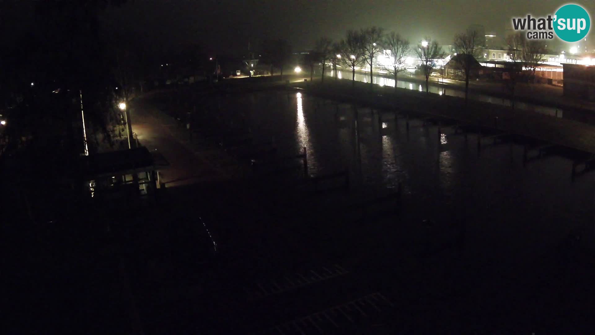 Joure harbour webcam – windmill view