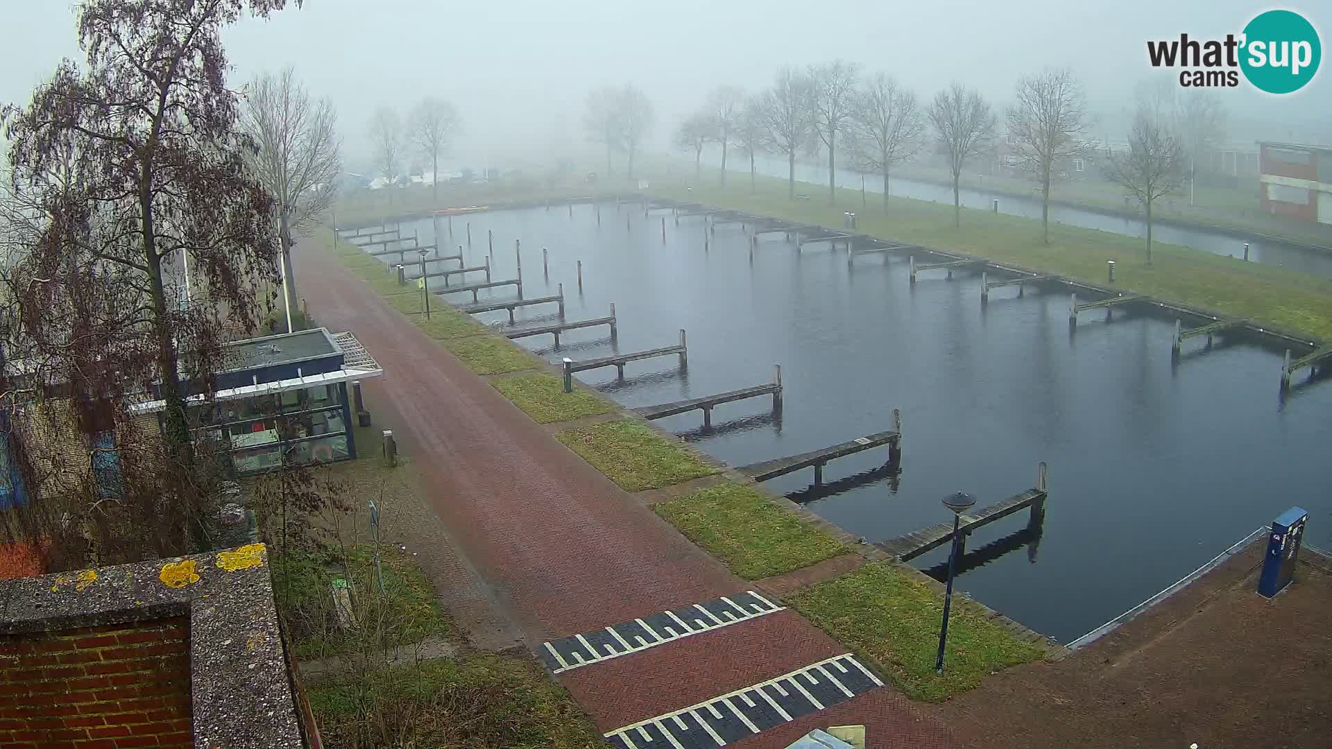 Joure harbour webcam – windmill view