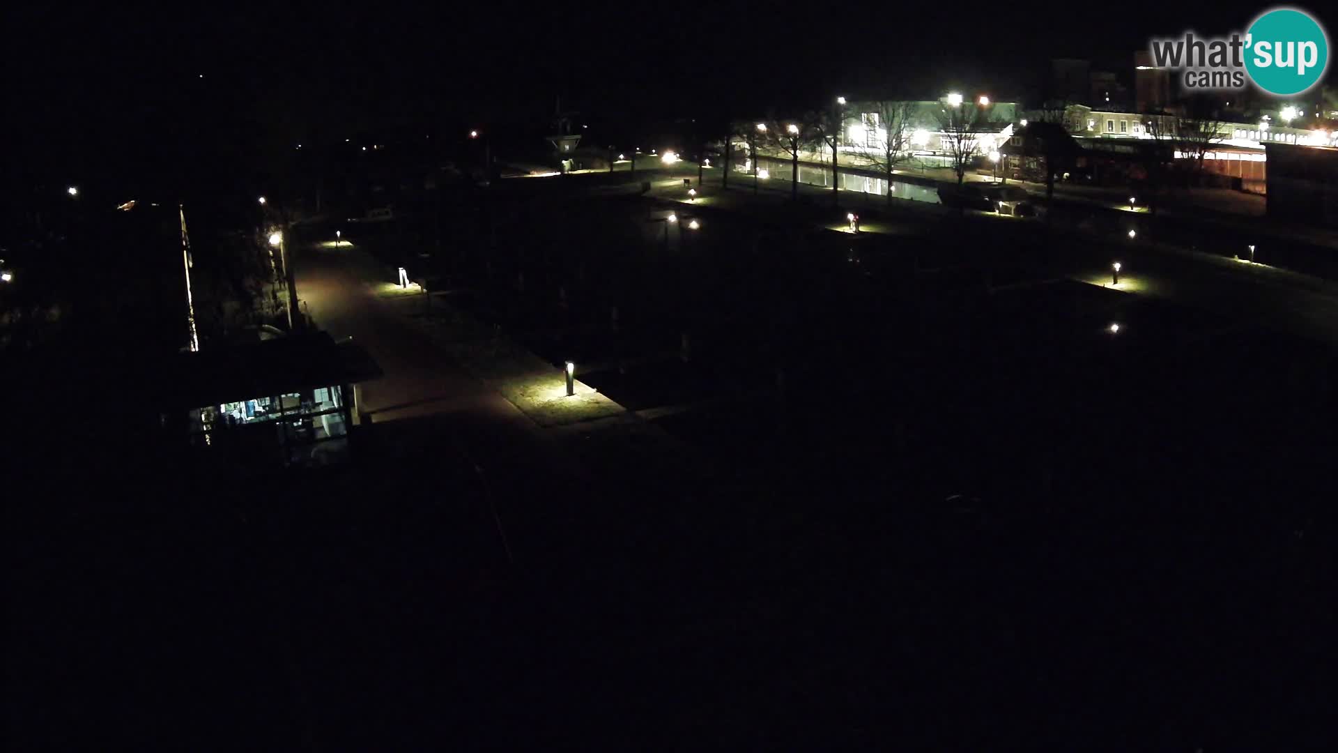 Joure harbour webcam – windmill view