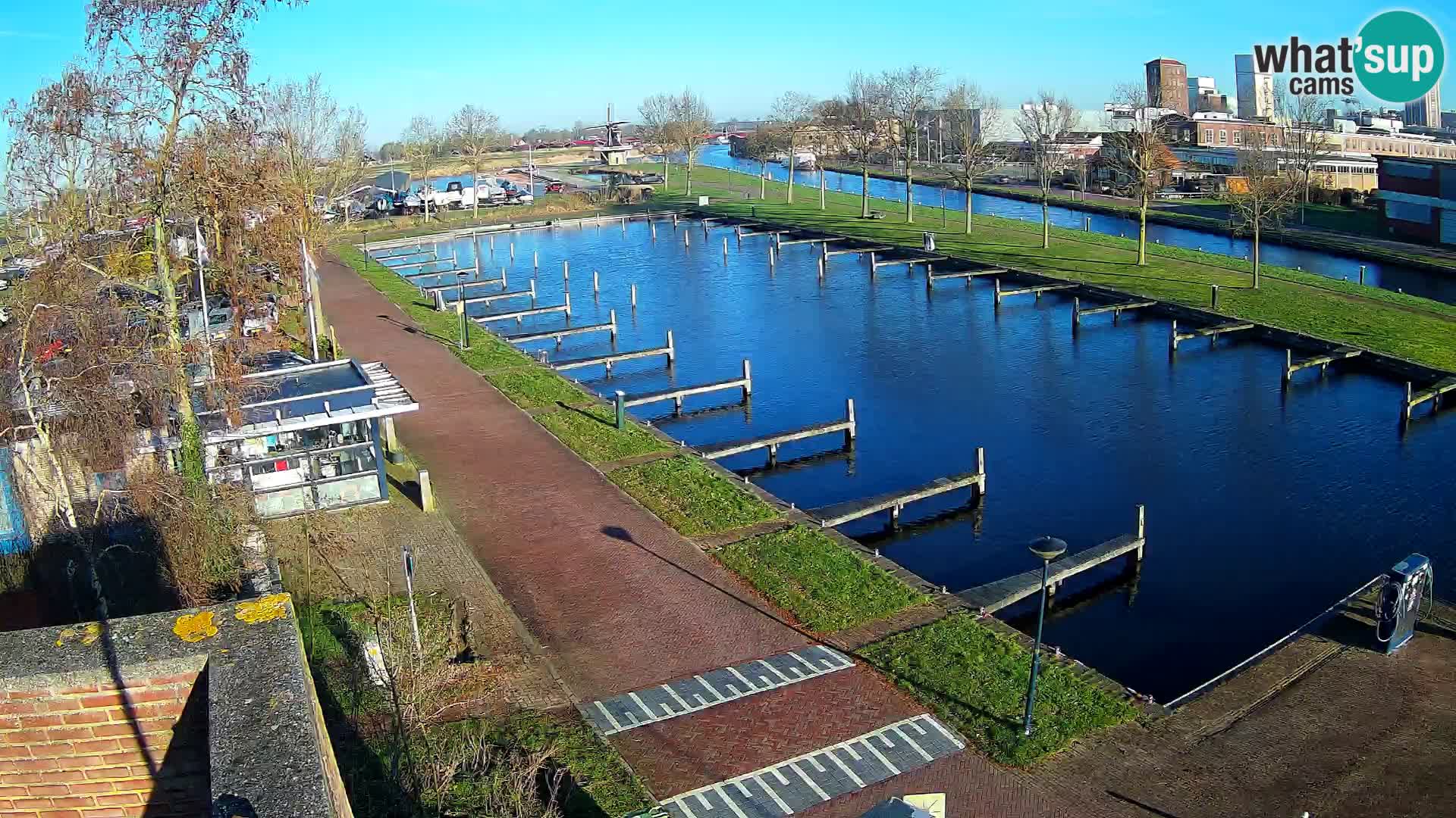 Spletna kamera Joure marina – Mlin na veter