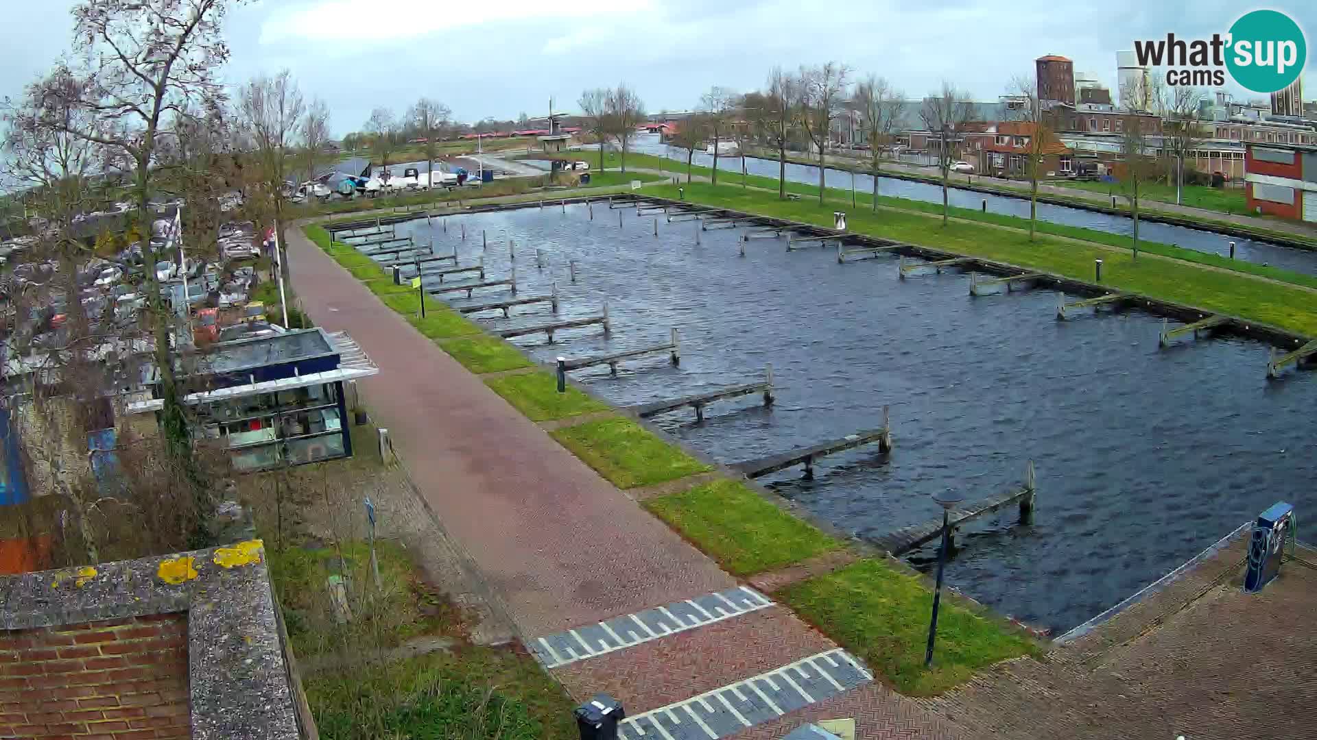 Joure harbour webcam – windmill view