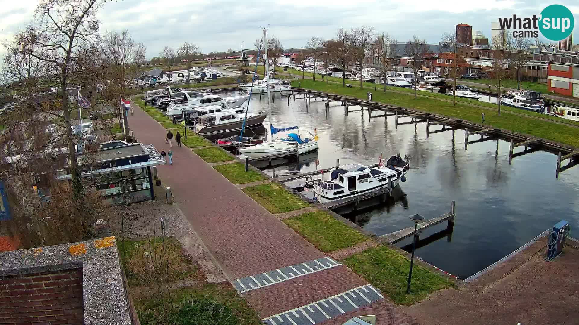 Spletna kamera Joure marina – Mlin na veter