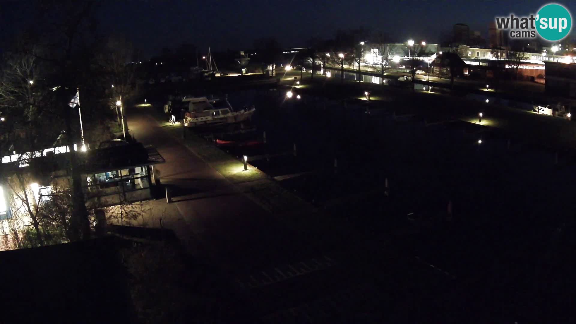 Joure harbour webcam – windmill view