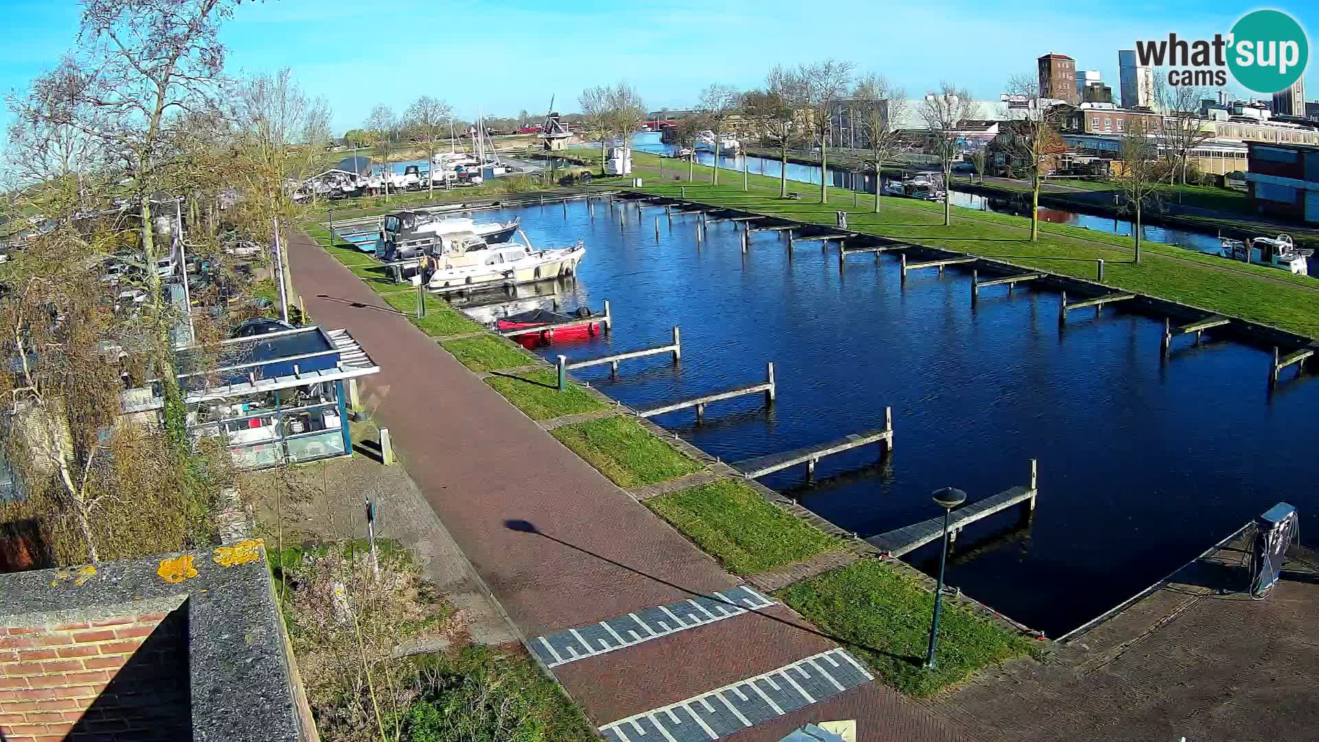 Spletna kamera Joure marina – Mlin na veter