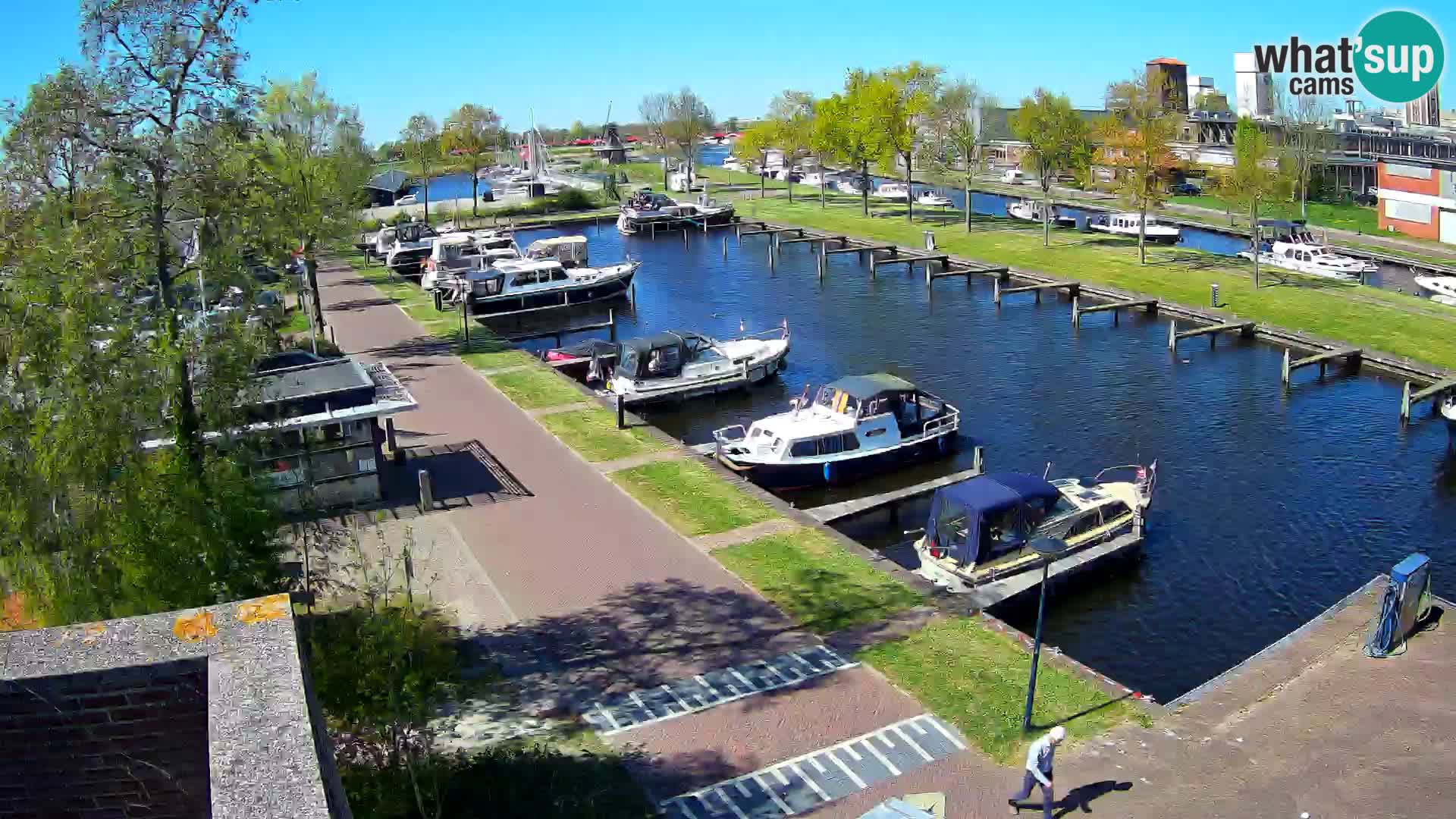 La marina di Joure livecam  – Vista del Mulino a vento