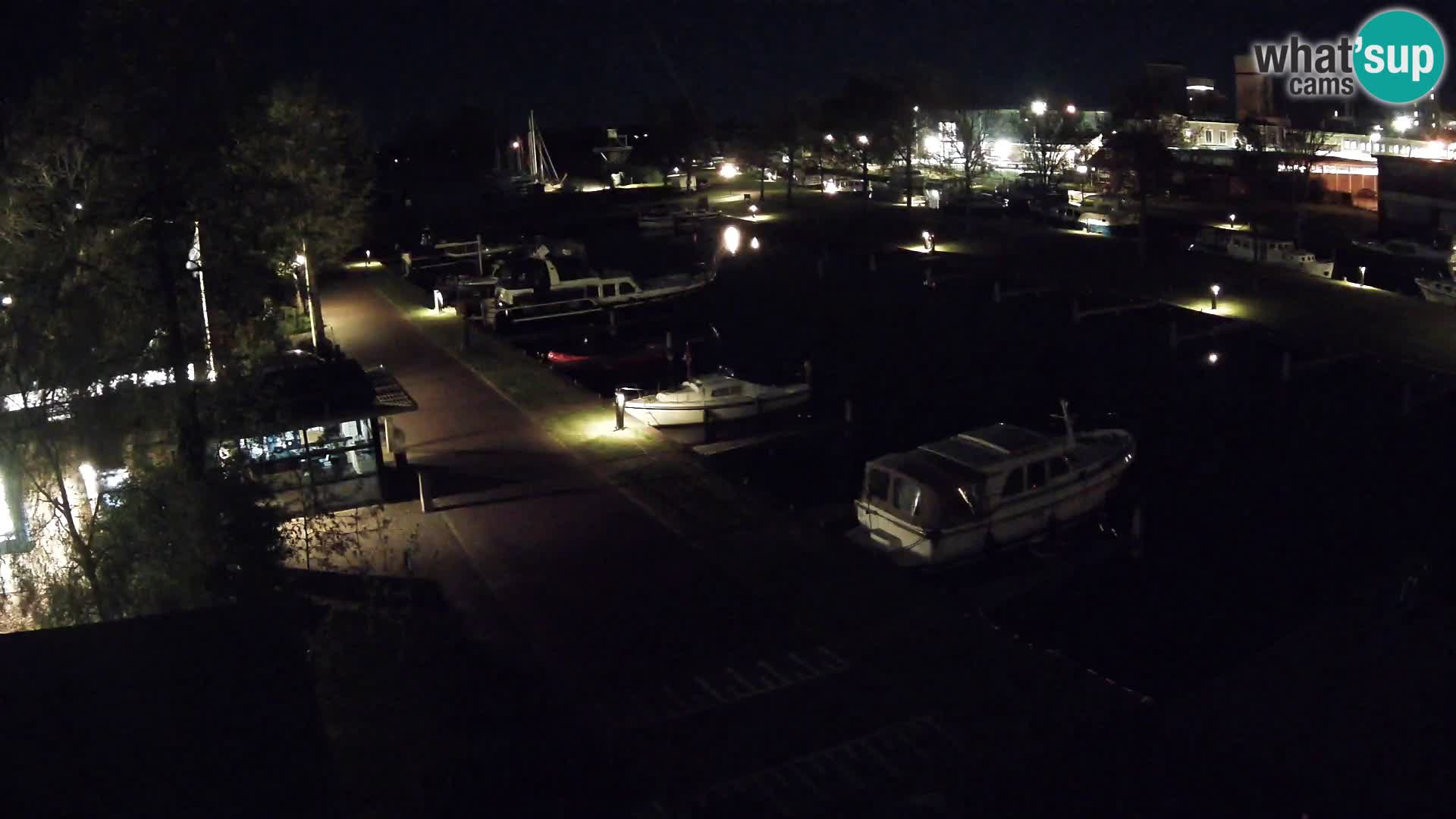 Joure harbour webcam – windmill view