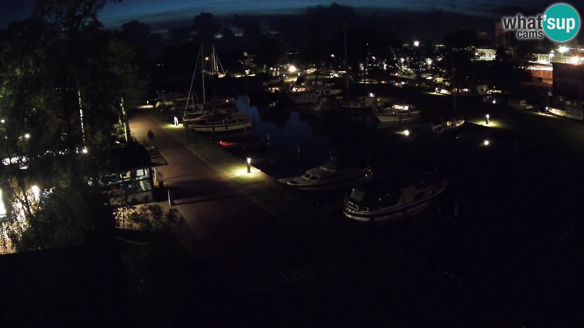 Joure harbour webcam – windmill view
