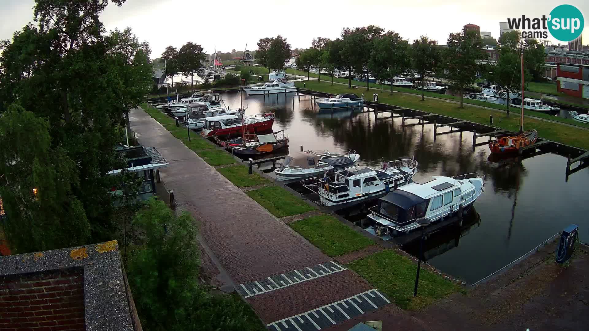 Spletna kamera Joure marina – Mlin na veter