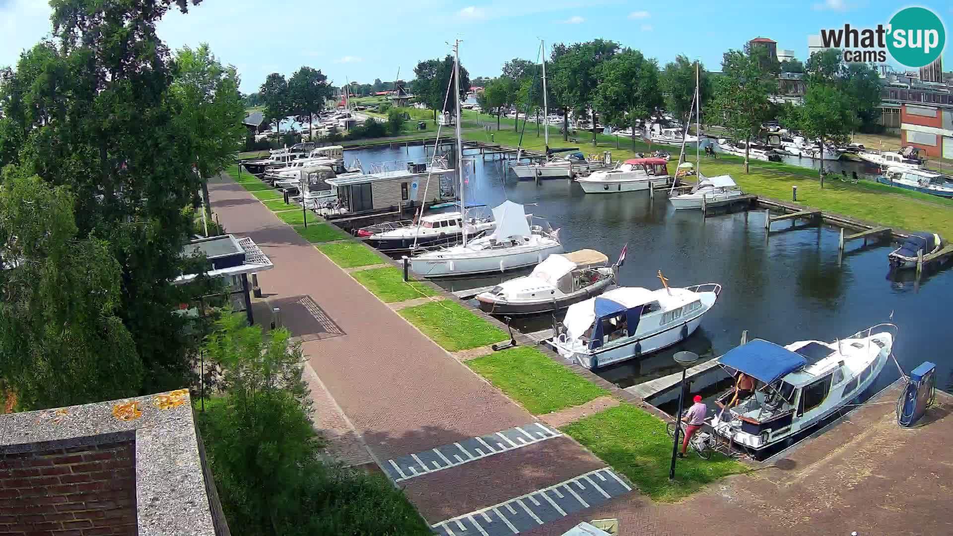 La marina di Joure livecam  – Vista del Mulino a vento