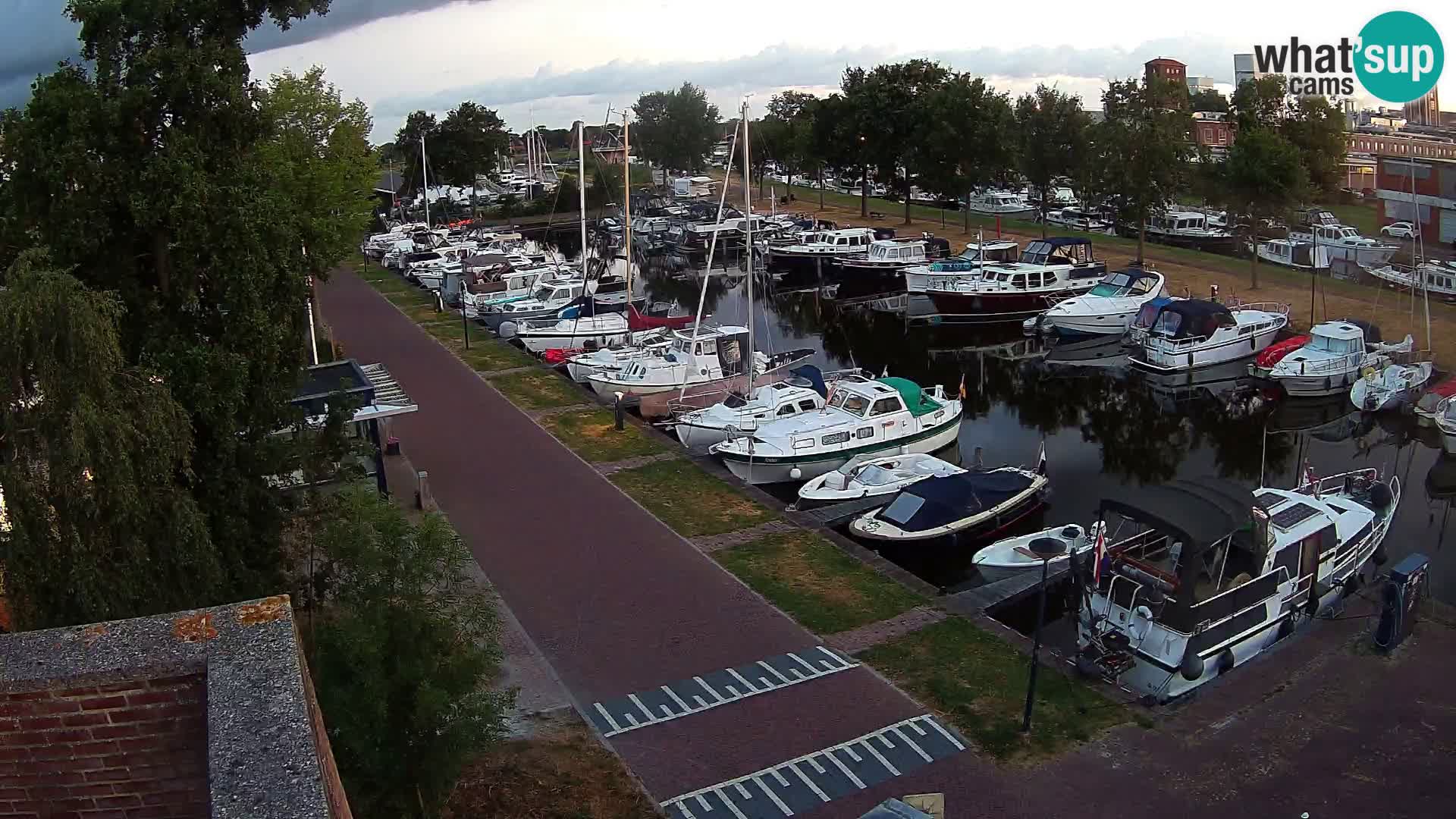 La marina di Joure livecam  – Vista del Mulino a vento