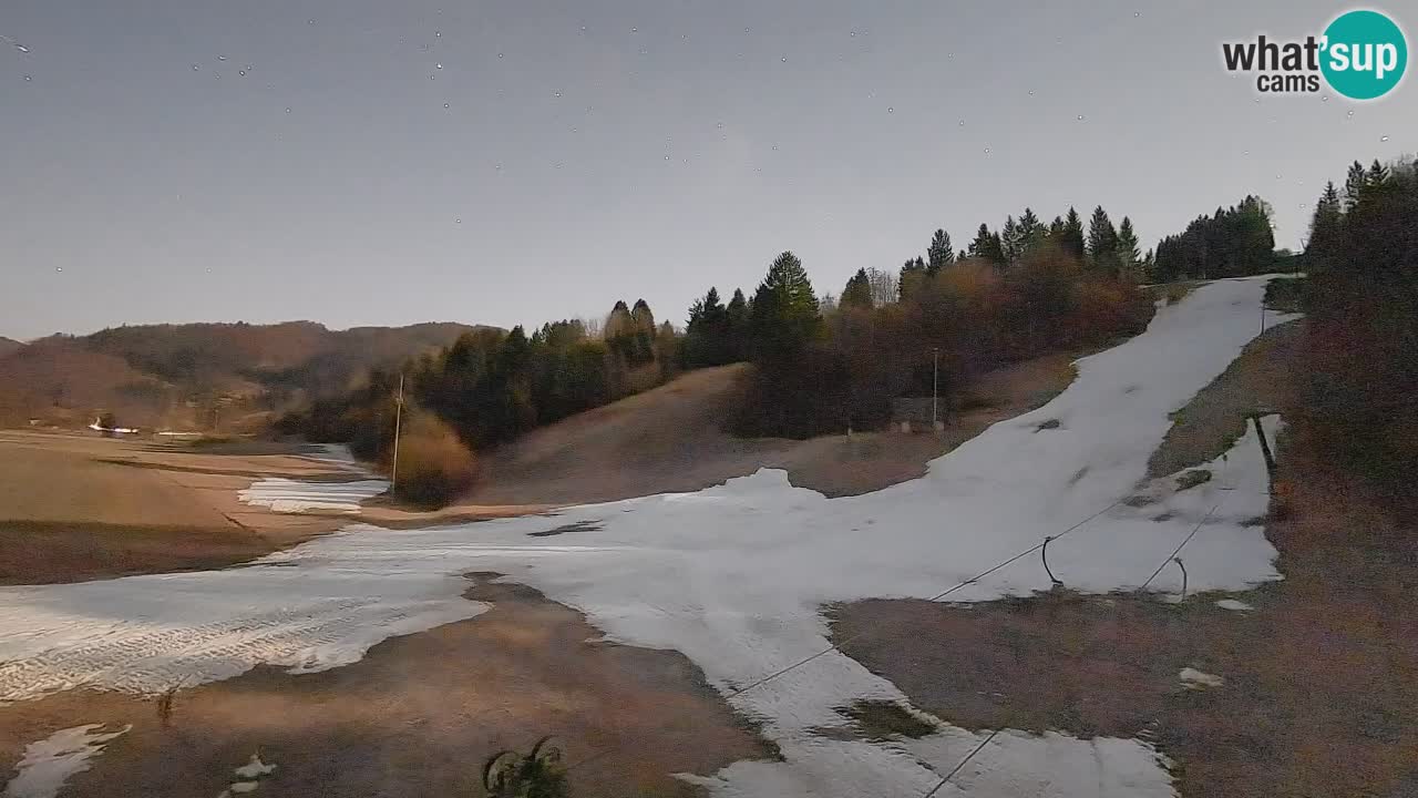 Web kamera Smučišče Senožeta – Skijalište u Srednjoj Vasi kod Bohinja