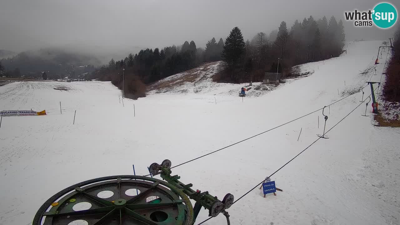 Web kamera Smučišče Senožeta – Skijalište u Srednjoj Vasi kod Bohinja