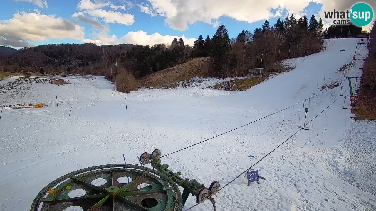 Spletna kamera Smučišče Senožeta – smučarsko središče v Srednji vasi pri Bohinju