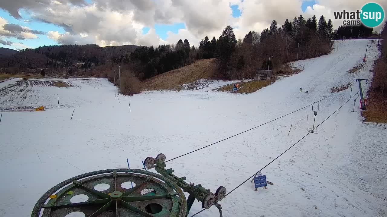 Web kamera Smučišče Senožeta – Skijalište u Srednjoj Vasi kod Bohinja