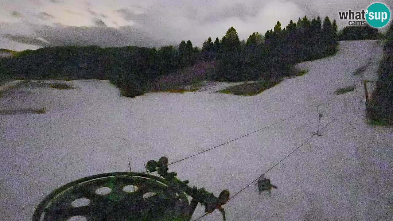 Web kamera Smučišče Senožeta – Skijalište u Srednjoj Vasi kod Bohinja