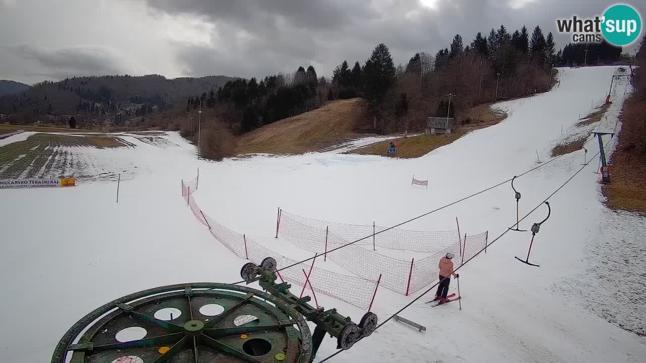 Spletna kamera Smučišče Senožeta – smučarsko središče v Srednji vasi pri Bohinju