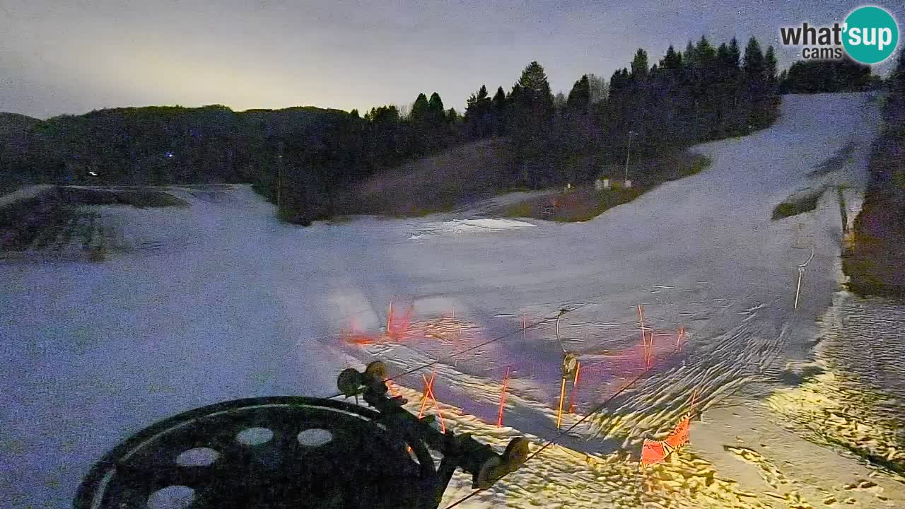 Web kamera Smučišče Senožeta – Skijalište u Srednjoj Vasi kod Bohinja