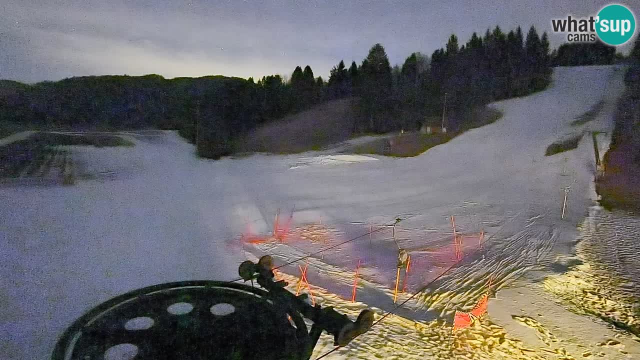 Web kamera Smučišče Senožeta – Skijalište u Srednjoj Vasi kod Bohinja