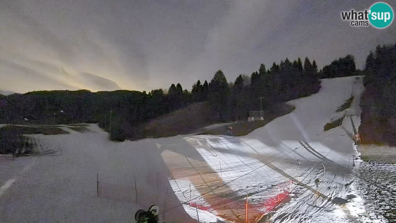 Web kamera Smučišče Senožeta – Skijalište u Srednjoj Vasi kod Bohinja