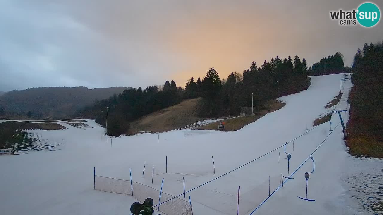 Webcam Smučišče Senožeta – Skigebiet in Srednja Vas bei Bohinj