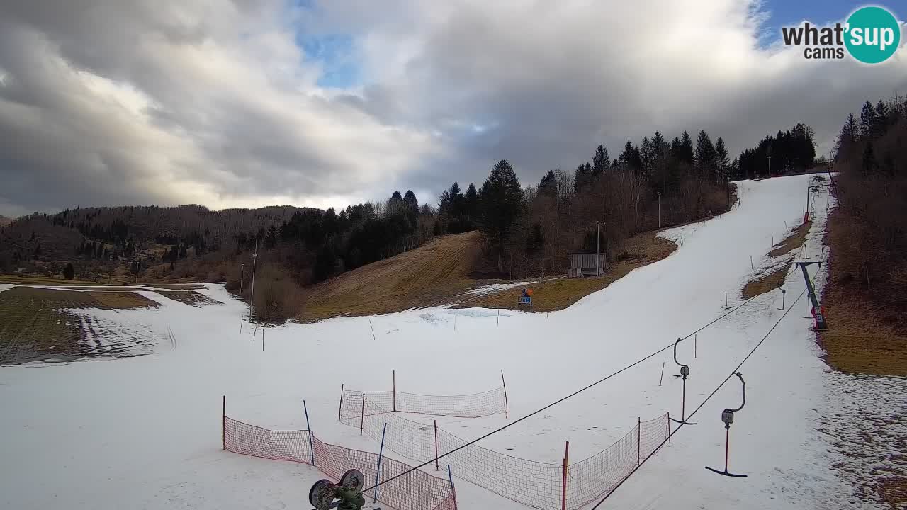 Spletna kamera Smučišče Senožeta – smučarsko središče v Srednji vasi pri Bohinju
