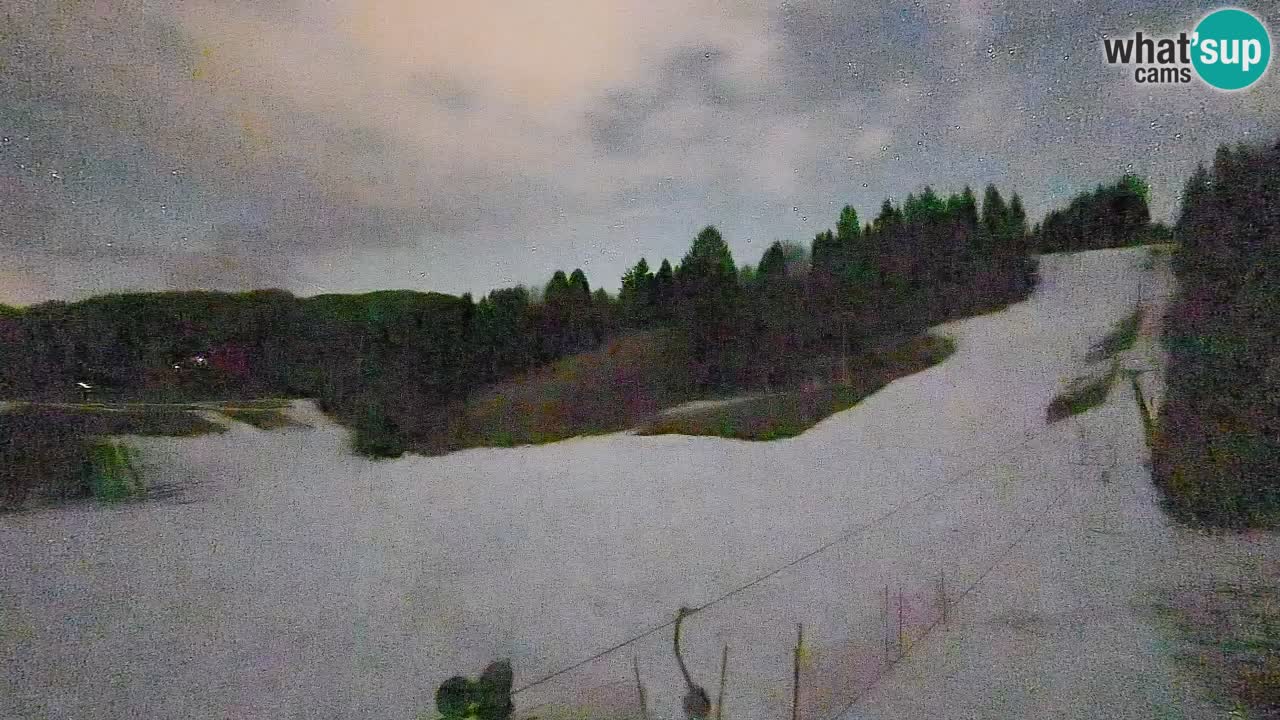 Spletna kamera Smučišče Senožeta – smučarsko središče v Srednji vasi pri Bohinju