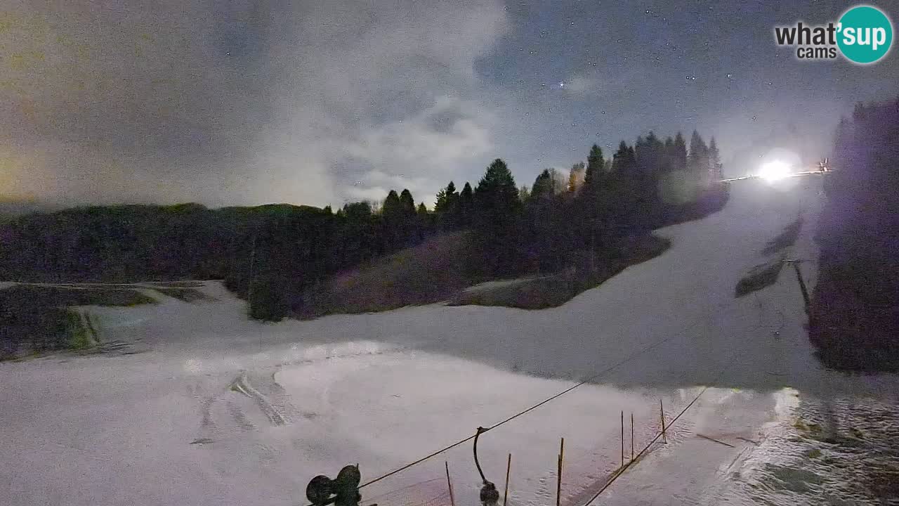 Web kamera Smučišče Senožeta – Skijalište u Srednjoj Vasi kod Bohinja