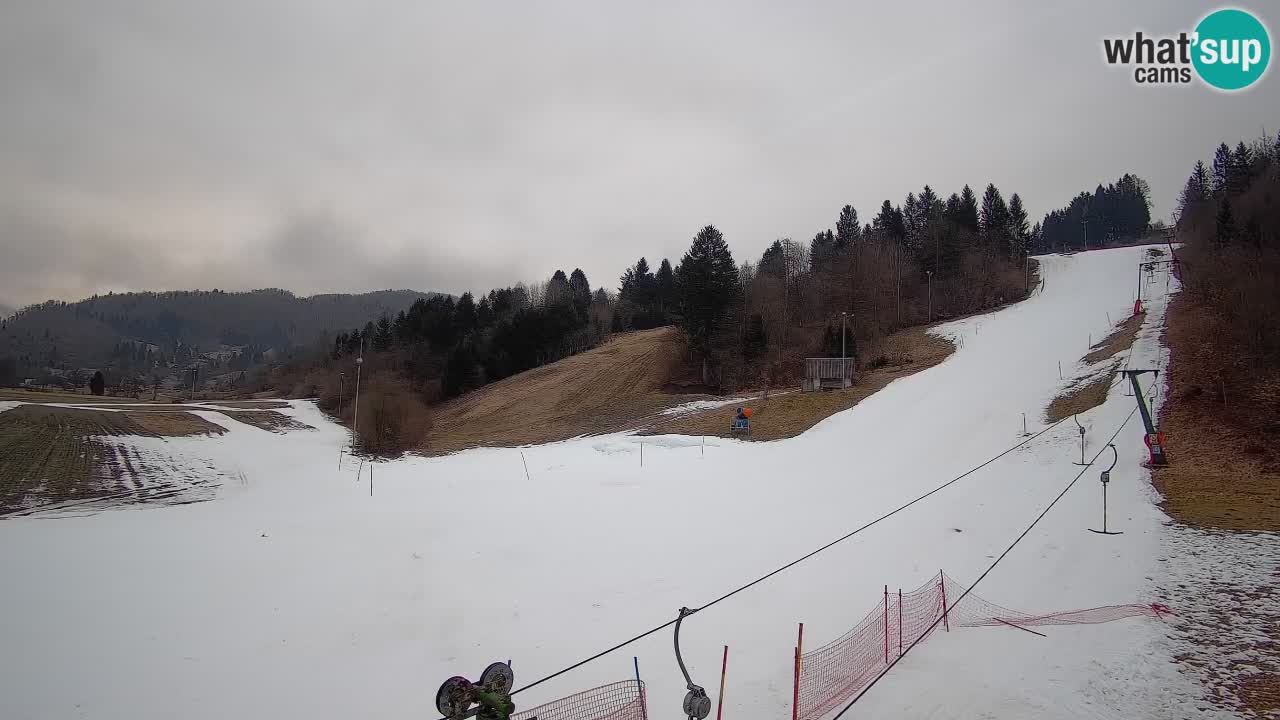 Spletna kamera Smučišče Senožeta – smučarsko središče v Srednji vasi pri Bohinju