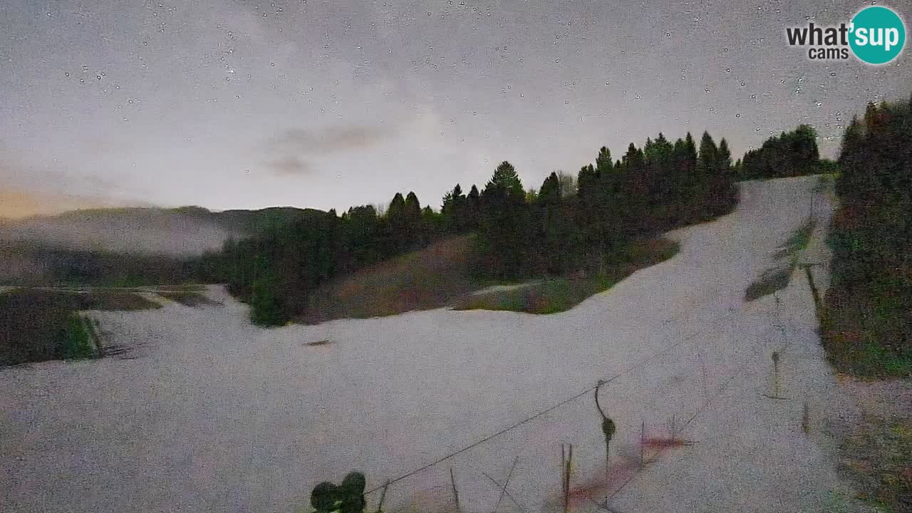 Spletna kamera Smučišče Senožeta – smučarsko središče v Srednji vasi pri Bohinju