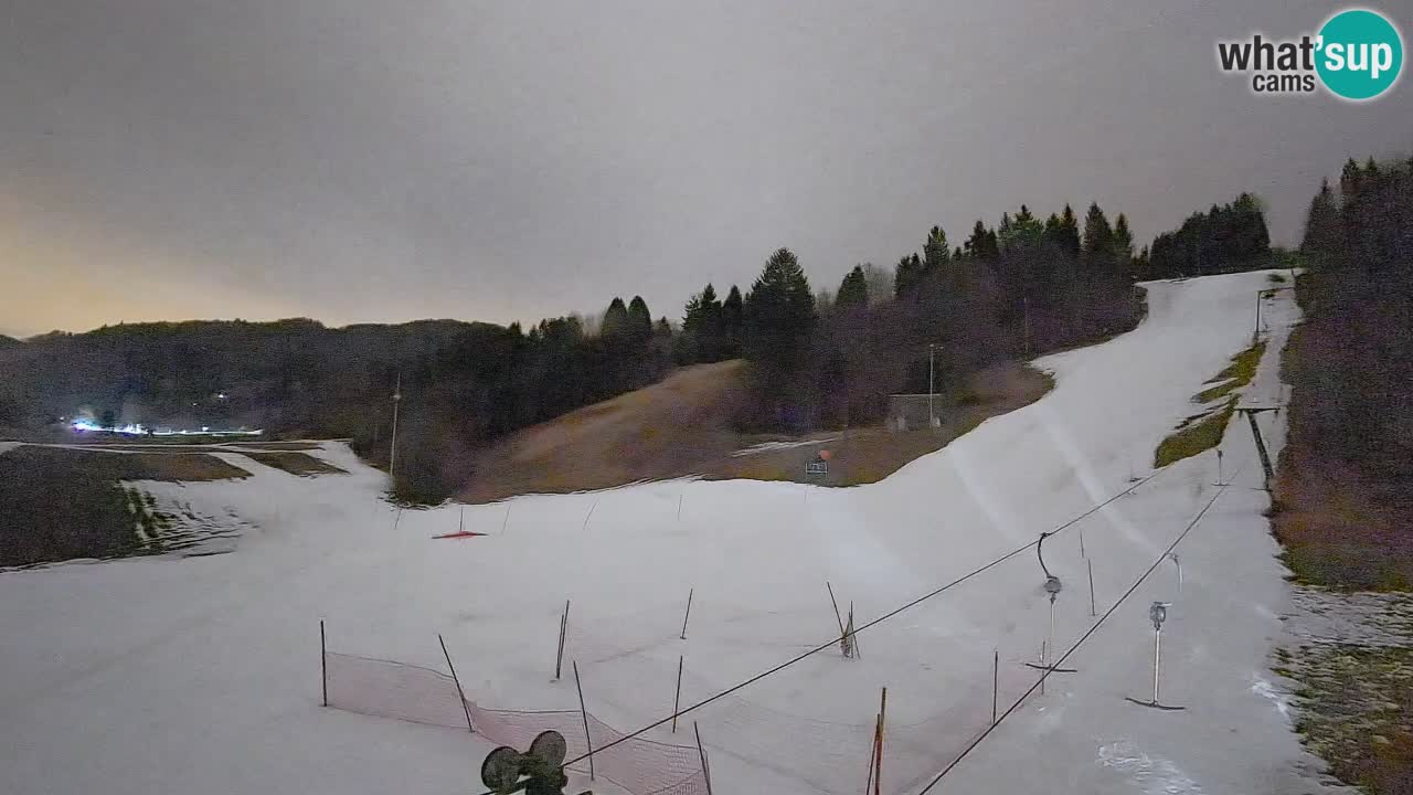 Web kamera Smučišče Senožeta – Skijalište u Srednjoj Vasi kod Bohinja