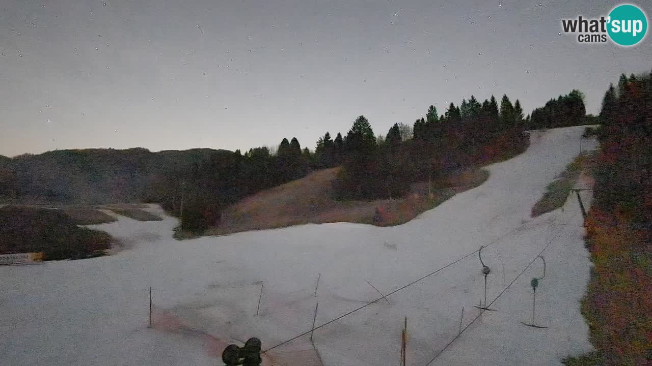 Spletna kamera Smučišče Senožeta – smučarsko središče v Srednji vasi pri Bohinju