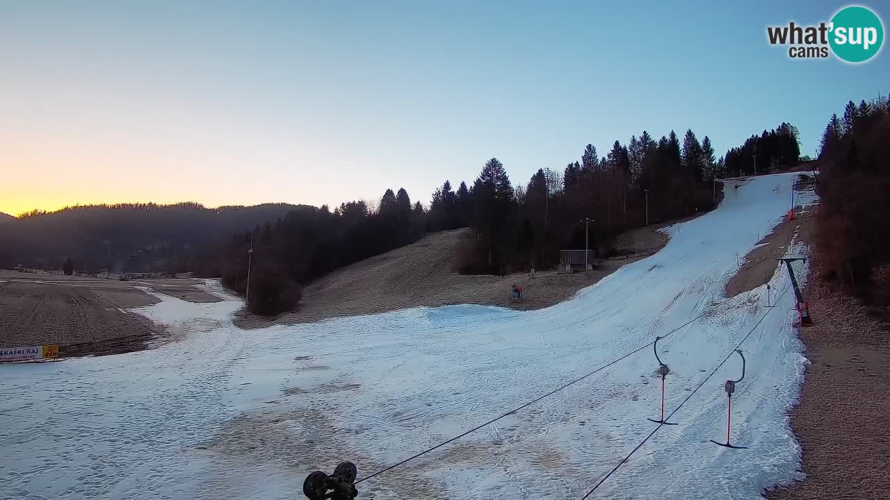 Web kamera Smučišče Senožeta – Skijalište u Srednjoj Vasi kod Bohinja