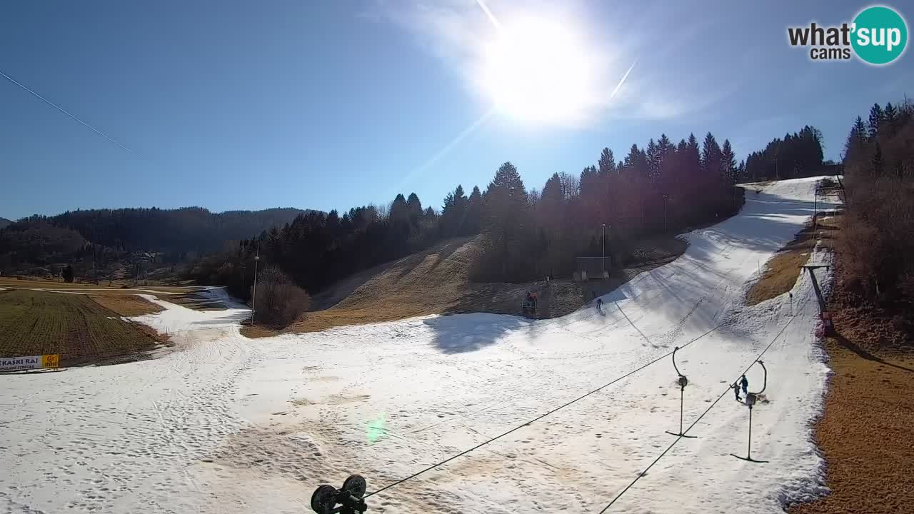 Spletna kamera Smučišče Senožeta – smučarsko središče v Srednji vasi pri Bohinju