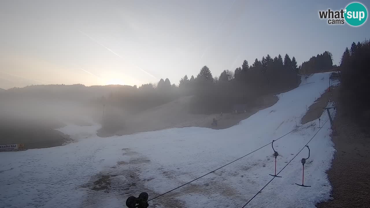Webcam Smučišče Senožeta – Skigebiet in Srednja Vas bei Bohinj