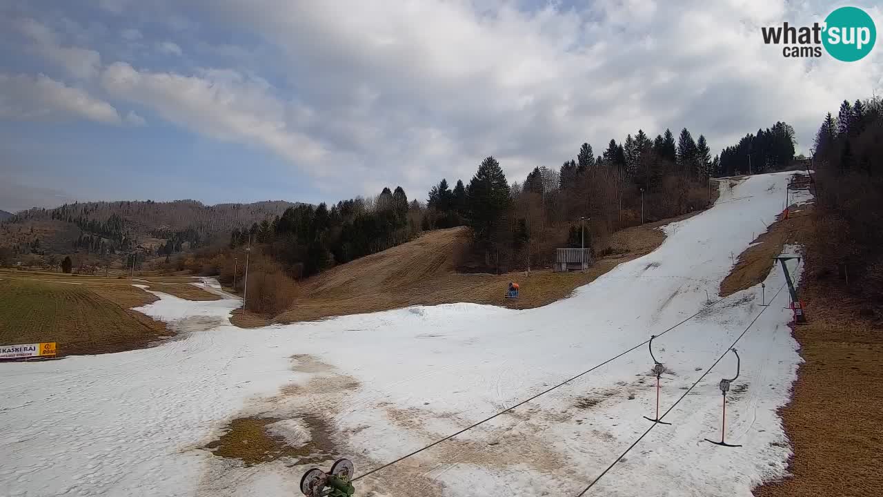 Spletna kamera Smučišče Senožeta – smučarsko središče v Srednji vasi pri Bohinju