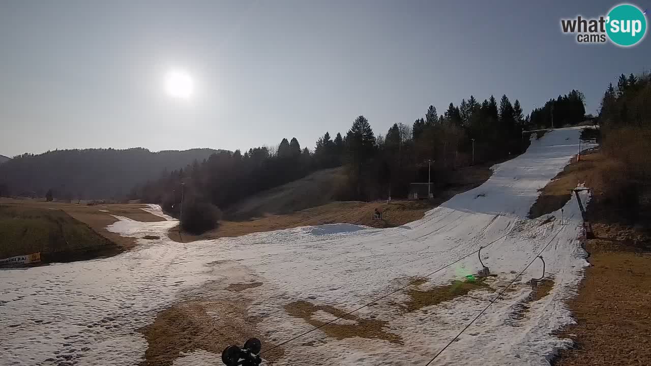 Spletna kamera Smučišče Senožeta – smučarsko središče v Srednji vasi pri Bohinju