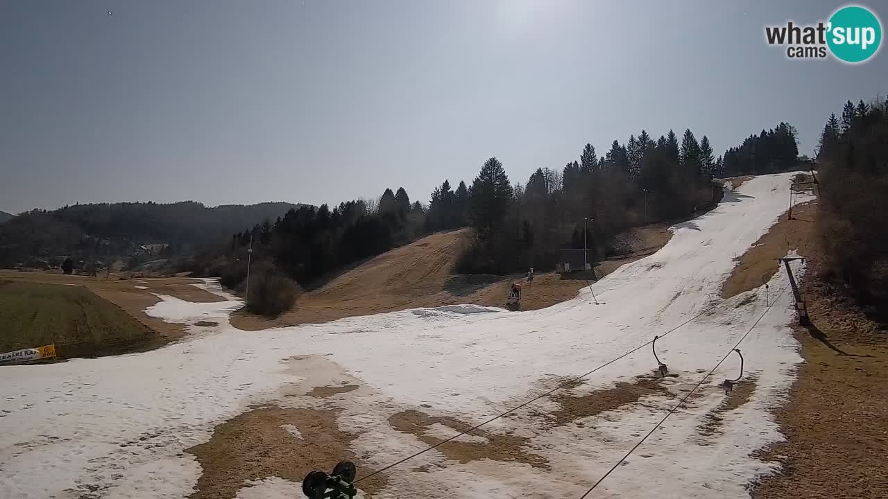 Spletna kamera Smučišče Senožeta – smučarsko središče v Srednji vasi pri Bohinju