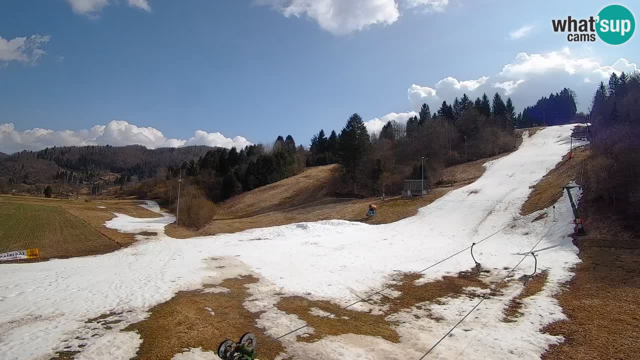 Spletna kamera Smučišče Senožeta – smučarsko središče v Srednji vasi pri Bohinju