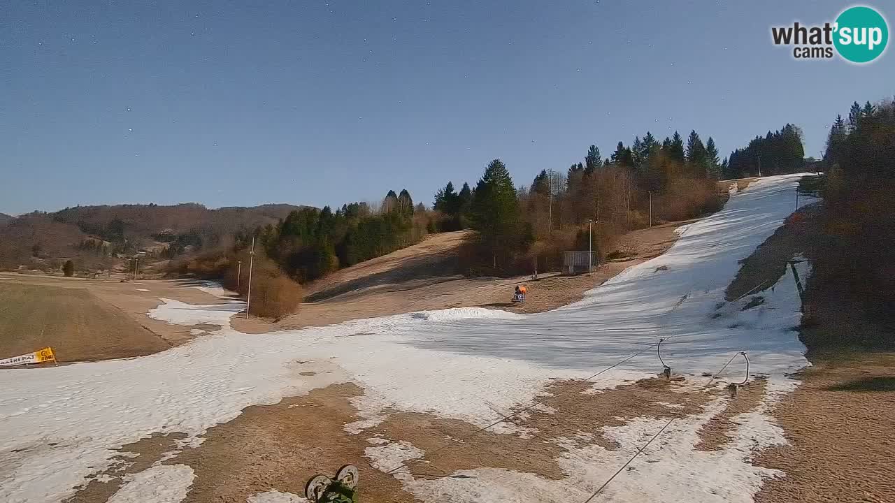 Spletna kamera Smučišče Senožeta – smučarsko središče v Srednji vasi pri Bohinju