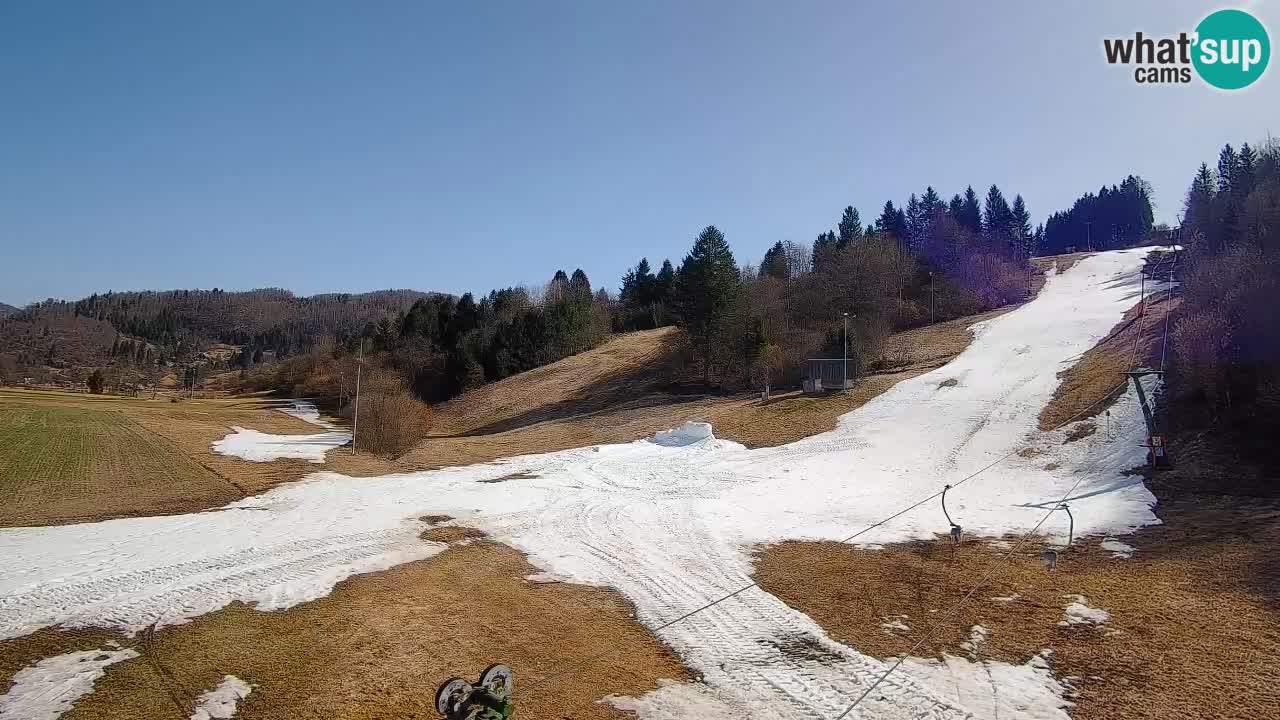 Spletna kamera Smučišče Senožeta – smučarsko središče v Srednji vasi pri Bohinju