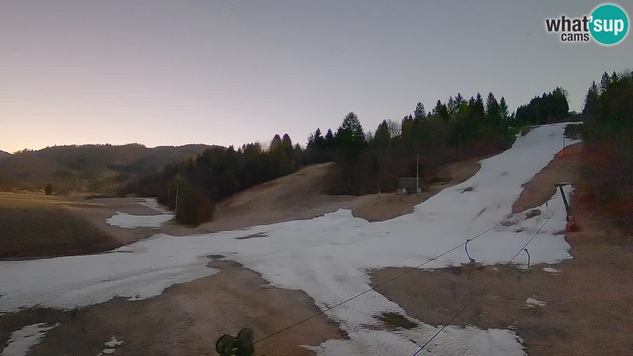Spletna kamera Smučišče Senožeta – smučarsko središče v Srednji vasi pri Bohinju