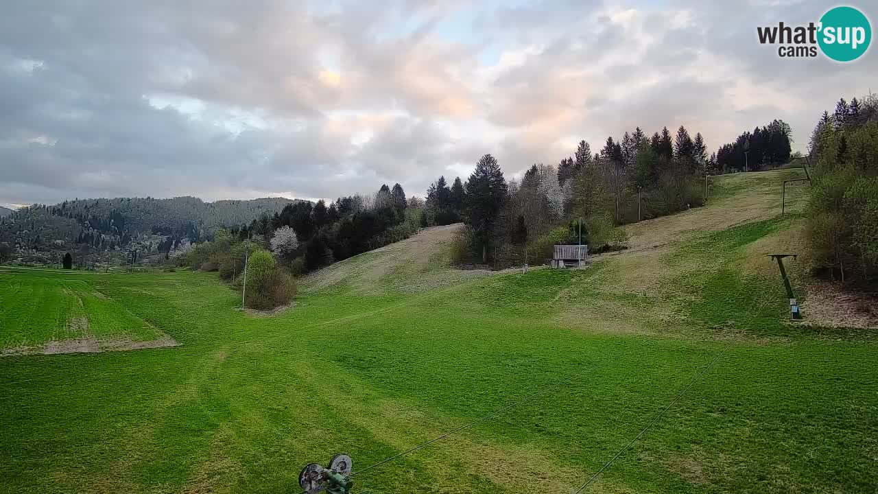 Web kamera Smučišče Senožeta – Skijalište u Srednjoj Vasi kod Bohinja
